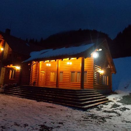Pensiunea Izbucul Tauz Ghetari Exteriér fotografie