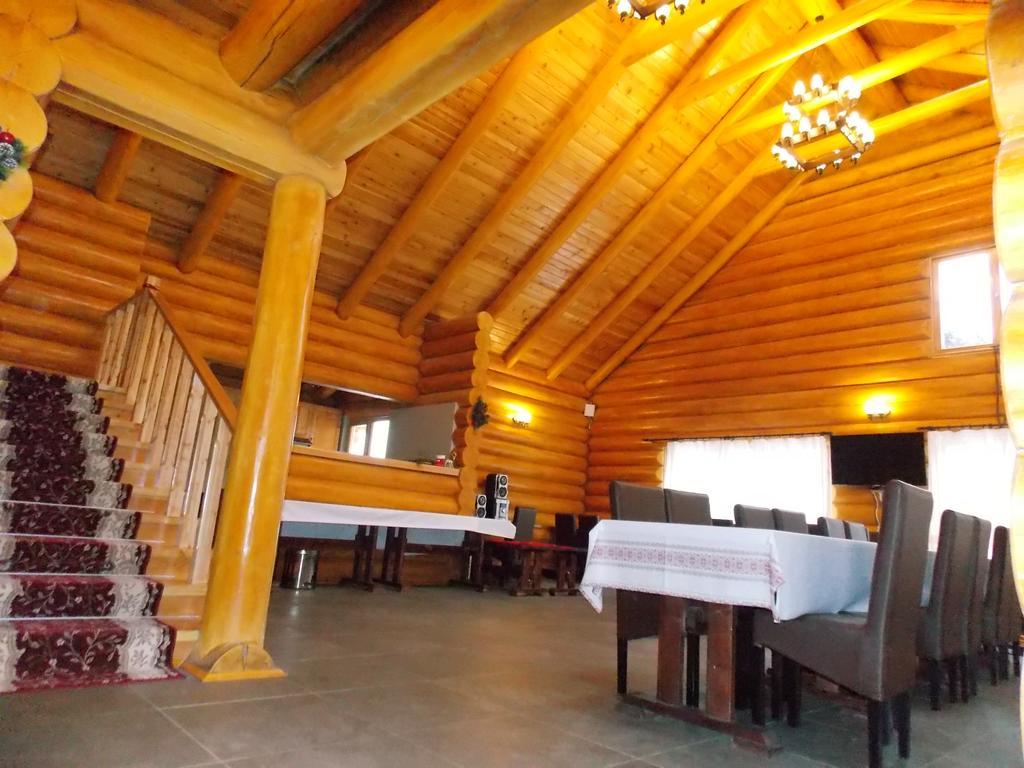 Pensiunea Izbucul Tauz Ghetari Exteriér fotografie